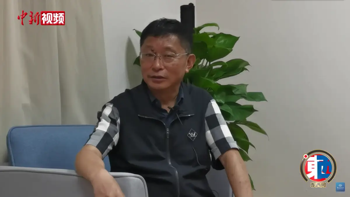 资料图:图中为作家阿来